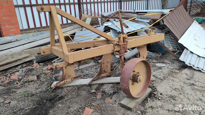 Плуг отвальный