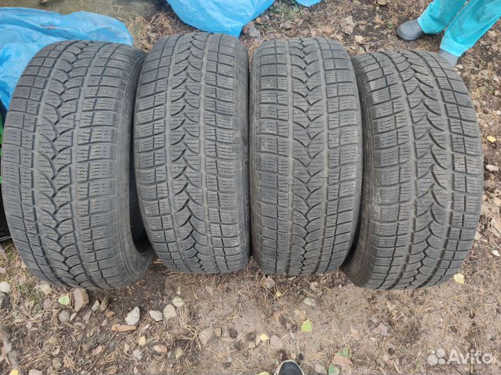 Kormoran SnowPro 235/55 R17 103V