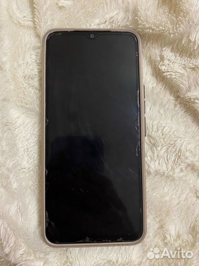 TECNO Spark 8C, 4/64 ГБ