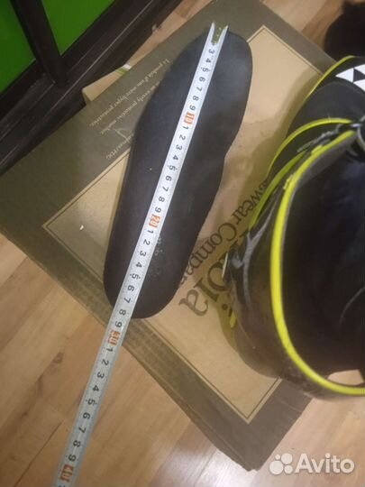 Лыжные ботинки fischer carbonlite