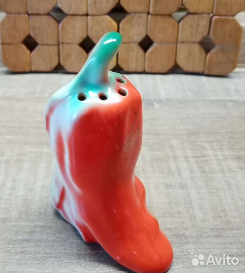 Солонки, перечницы