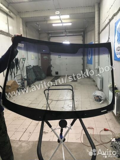 Лобовое стекло Kia Rio