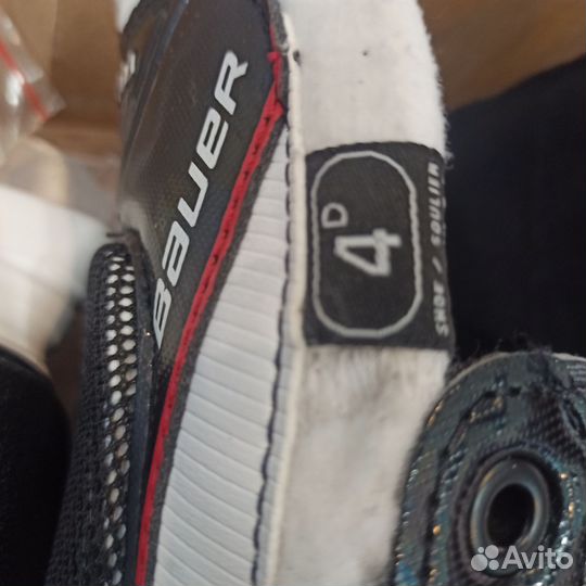 Хоккейные коньки bauer vapor x700. jr 4D