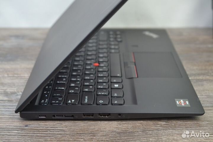 Lenovo ThinkPad T495s