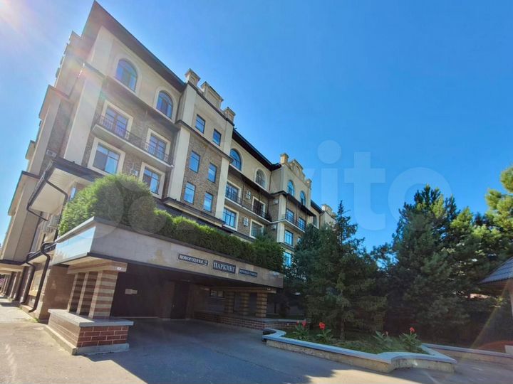 3-к. квартира, 187,7 м², 3/6 эт.