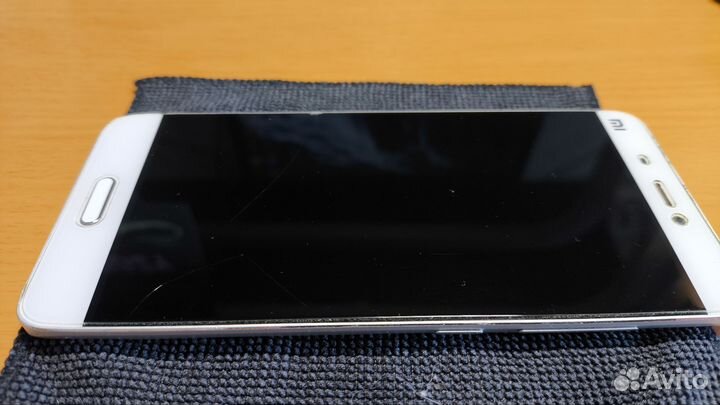Xiaomi Mi 5, 3/32 ГБ