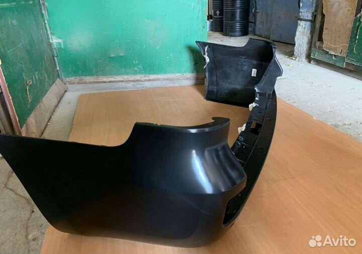 Задний Бампер Toyota Land Cruiser 200