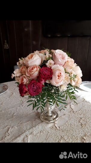 Ком-ции из пионовидных ароматных роз