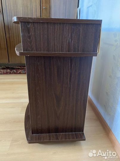 Тумба / тумбочка под телевизор