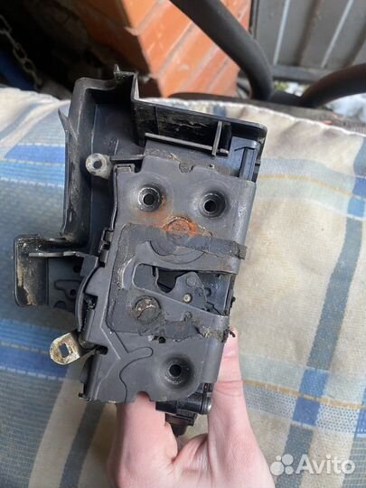 Замок левый передний Ford C-Max