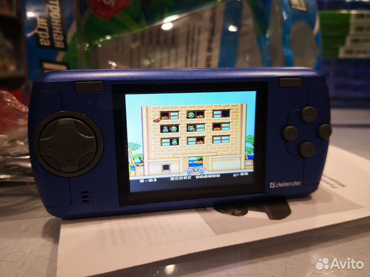Портативная игровая приставка 8 bit Defender MX-08