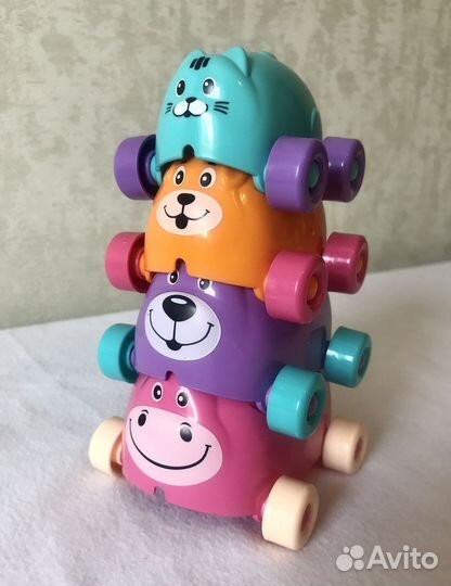 Развивающие игрушки для малышей пакетом