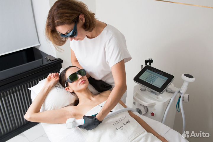 Кабинет лазерной эпиляции с клиентской базой