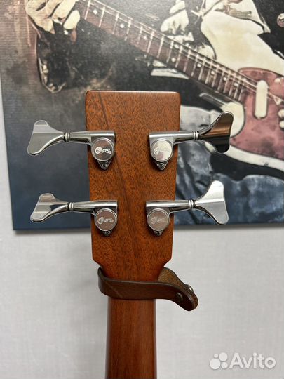 Акустическая бас гитара Martin B-1E