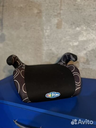 Детский бустер автомобильный