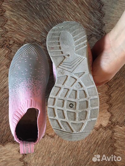 Кроссовки для девочки