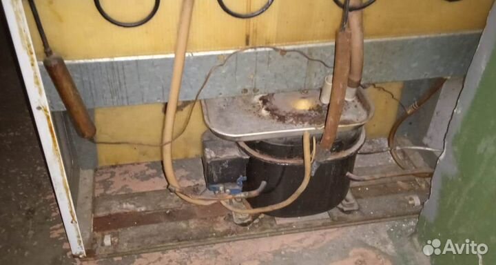 Холодильник Stinol RF S 275