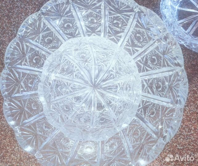 Вазы хрустальные набор из трёх штук