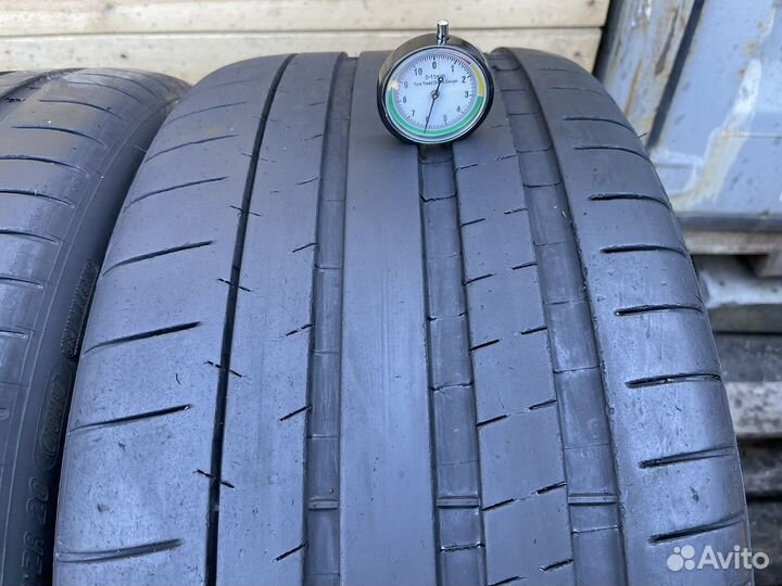 Michelin Pilot Super Sport 255/40 R20 и 295/35 R20