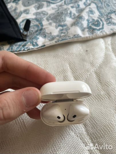 Airpods 1