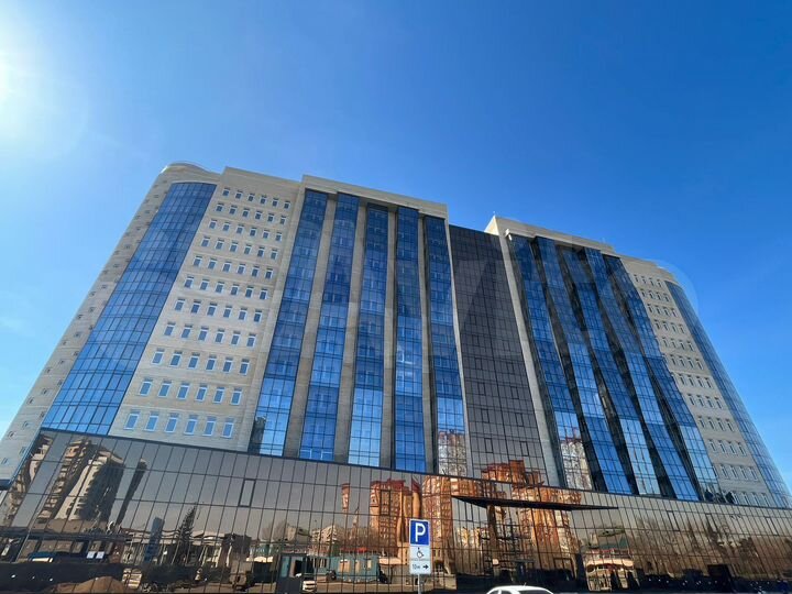 3-к. апартаменты, 94 м², 3/14 эт.