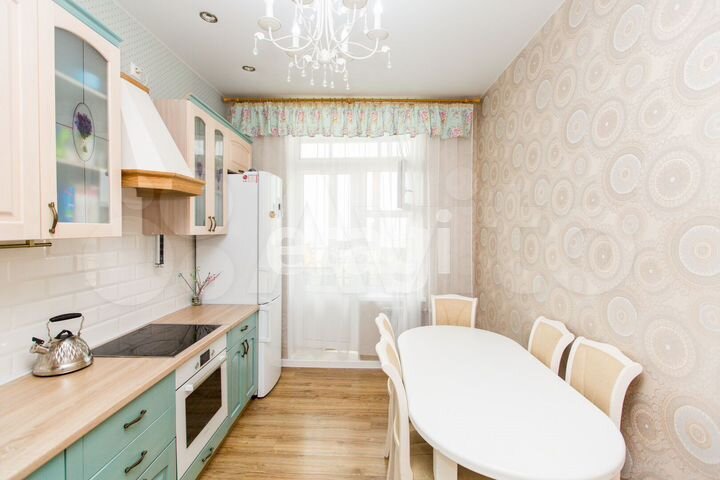 3-к. квартира, 82,5 м², 25/25 эт.