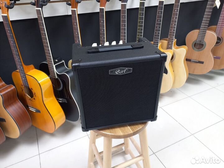 Комбоусилитель для Бас-гитары Cort CM20B Новый