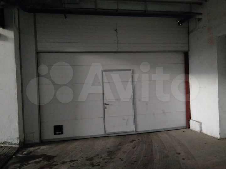 Машиноместо, 30 м²