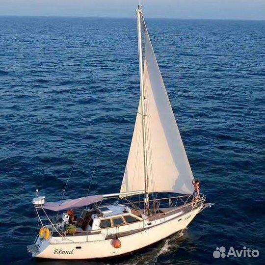 Фрахт парусно моторной яхты с капитаном