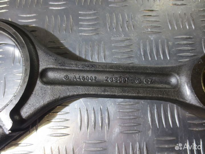 Шатун Mercedes-Benz A4600300220