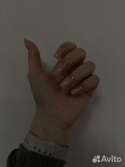 Маникюр, педикюр