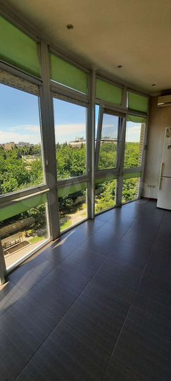 2-к. квартира, 82 м², 6/9 эт.