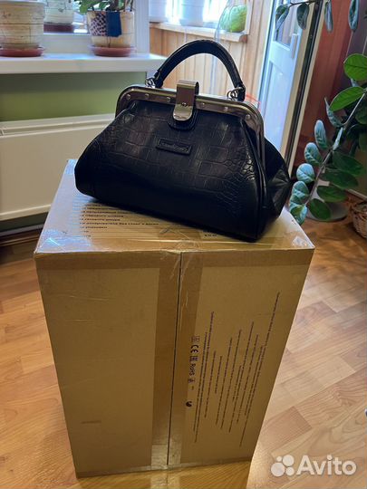 Сумка женская натуральная кожа новая Италия