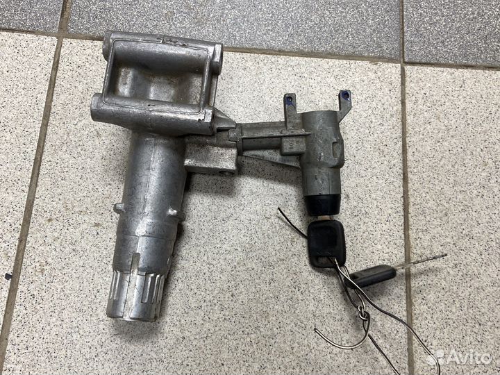 Замок зажигания колонка рулевая ключ audi 80