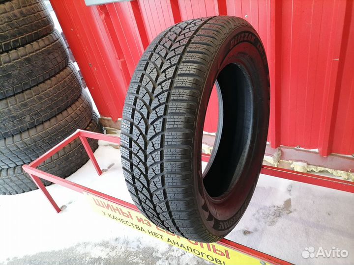 Bridgestone Blizzak LM-18 225/60 R17