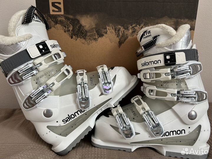 Горнолыжные ботинки Salomon Divine 55 женские