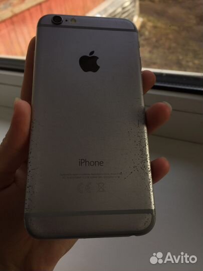 Телефон iPhone 6