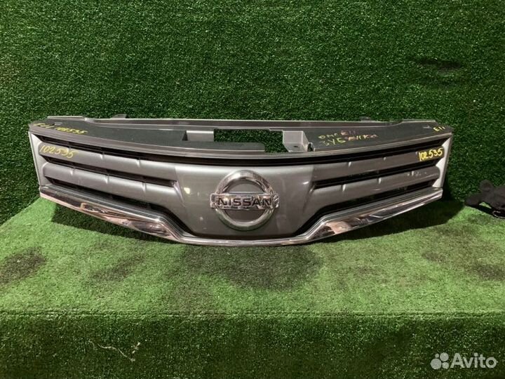 Решетка радиатора Nissan Note E11