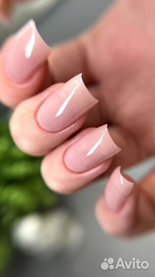 Маникюр педикюр