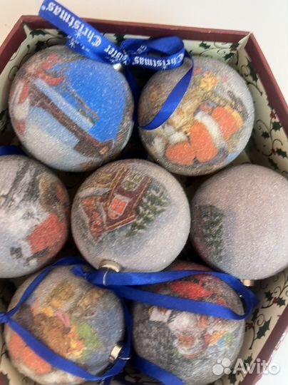 Ёлочные игрушки в коробке