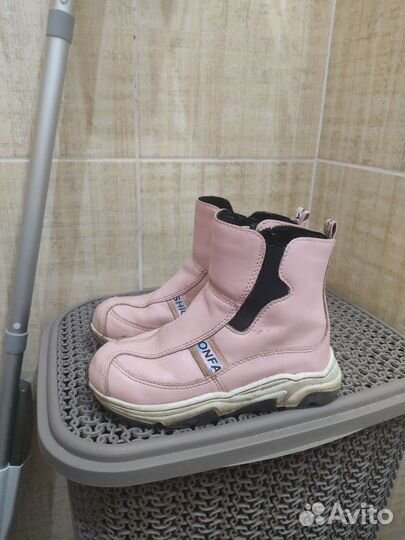 Ботинки демисезонные для девочки 28 и 29 размер