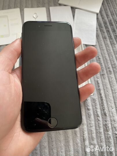 iPhone 7, 32 ГБ