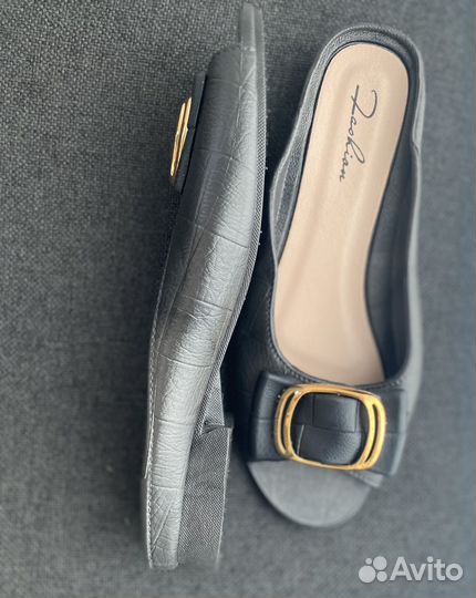 Шлепки женские 36 размер