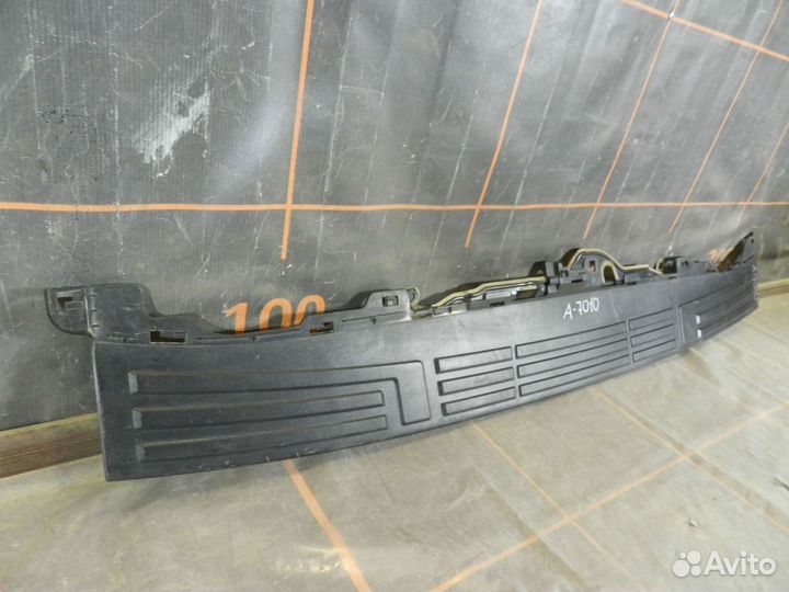 Накладка бампера - Toyota Land Cruiser Prado 150