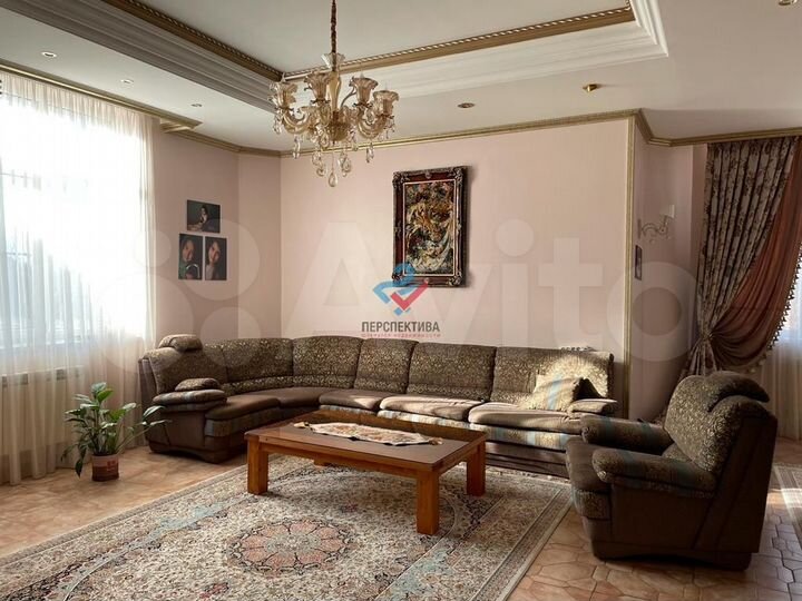 Дом 278 м² на участке 9 сот.