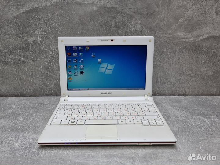 Нетбук Samsung NP-N150-JP02RU 10.1