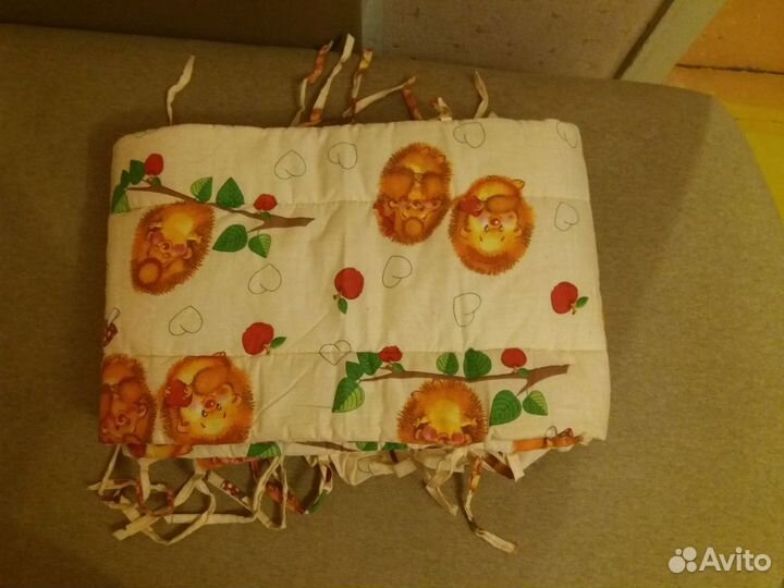 Бортик в кроватку