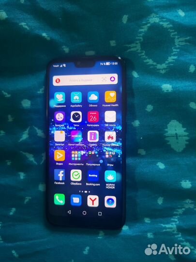 HONOR 10, 4/64 ГБ