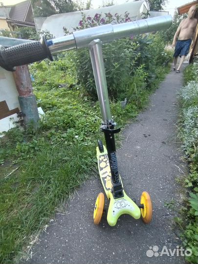 Самокат детский трехколесный