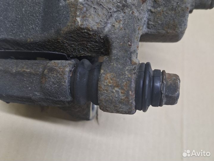 Суппорт передний правый Kia Picanto 2 TA